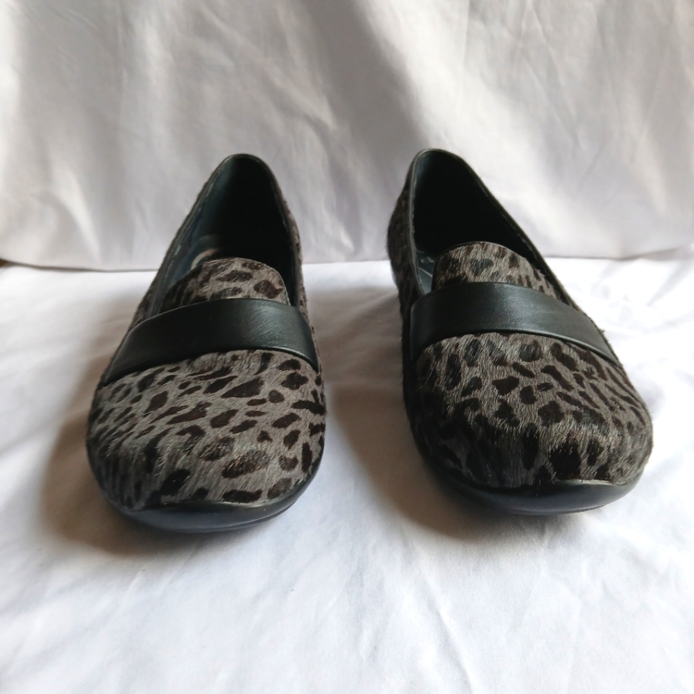 Dansko Animal Print Comfort Flat Loafers Size 37